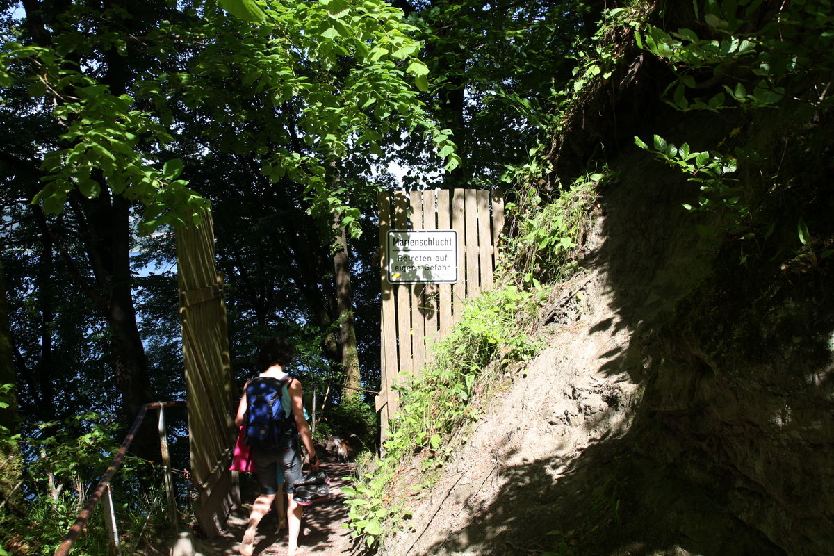 Der Eingang zur Marienschlucht von oben - als die Begehung noch möglich war.